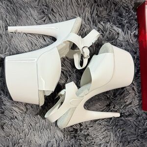 Pleaser Women's Red Platform Shoes